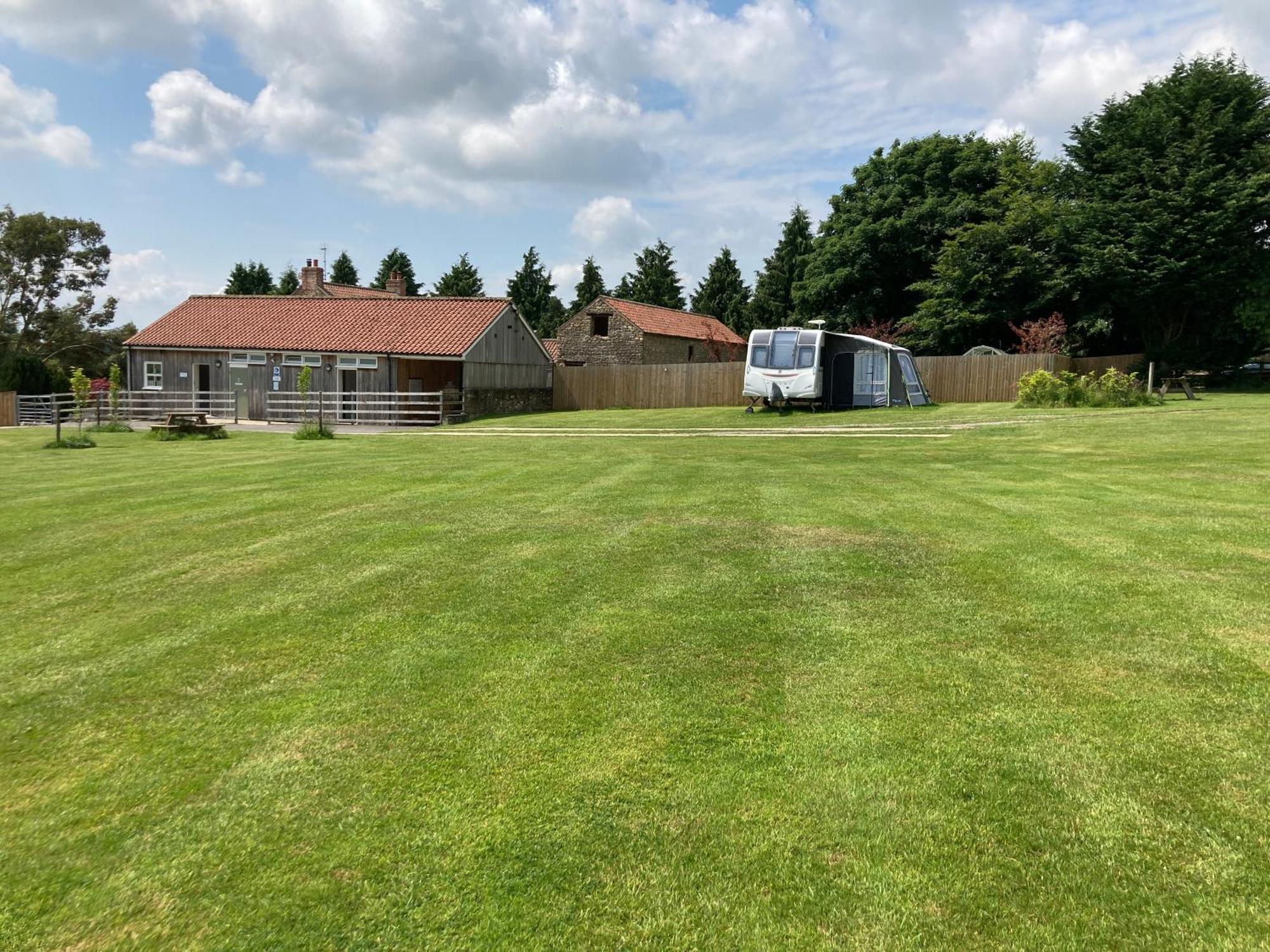 Bank Top Camping-North York Moors With Pitches For Caravans, Camper Vans And Tents Hotel Pickering Phòng bức ảnh